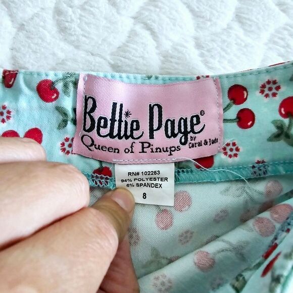 Bettie Page Queen of Pinups cherry blue shorts 8 1950s Y2k - Picture 8 of 8